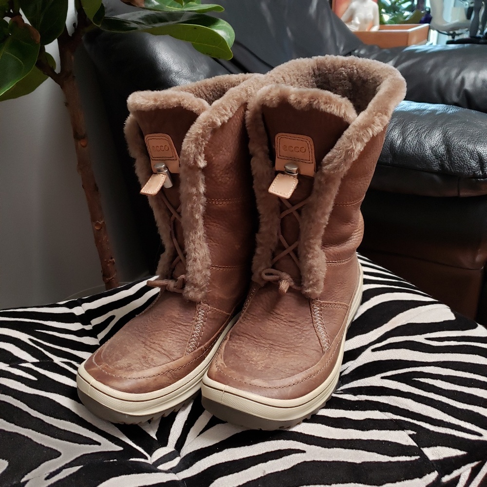 ECCO boots